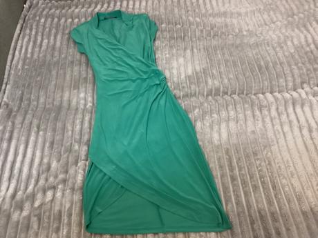 Krásne atypické zelené šaty so stojačikom, chantall,36