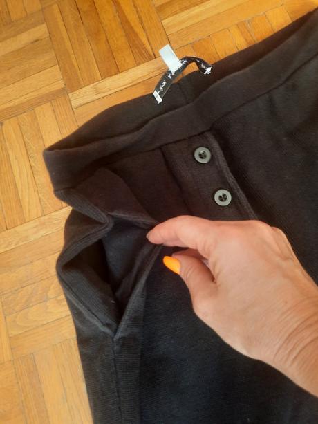 Dámske tepláky, 34