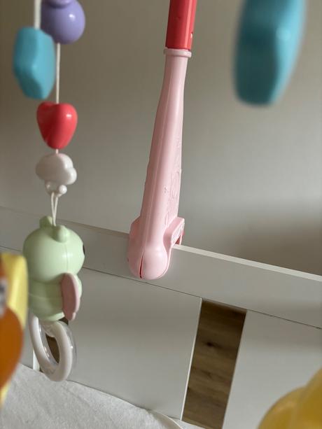 Kolotoč nad postieľku, 