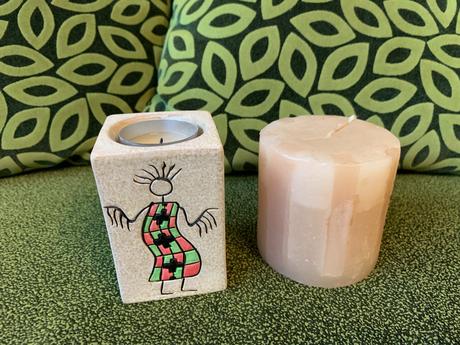 Sviečka a svietnik,