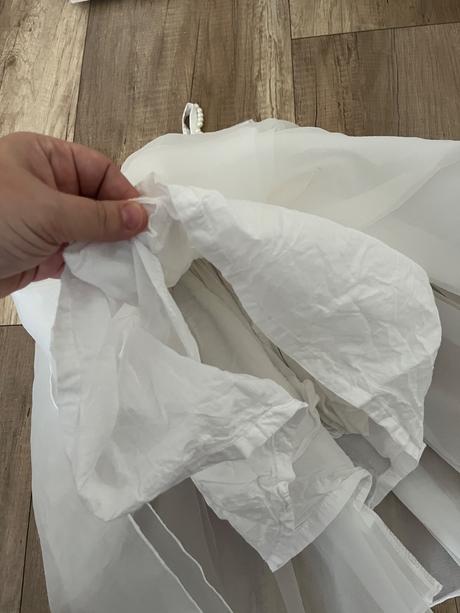 Príležitostne šaty pre dievča, 104