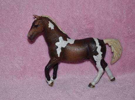 Schleich koníky poškodené,