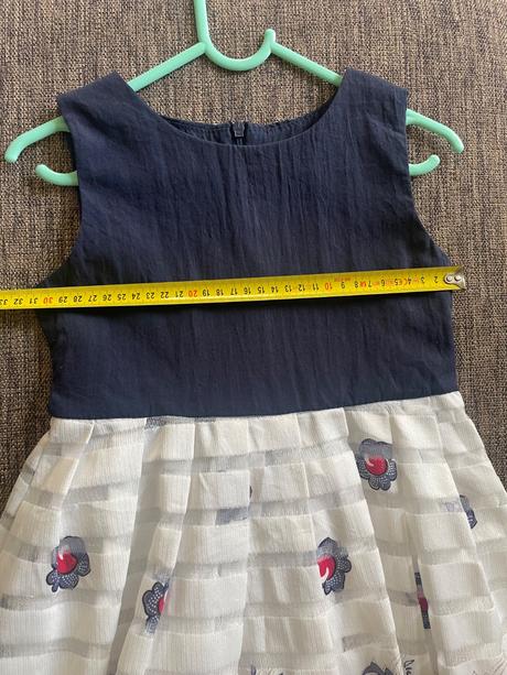 Slávnostné šaty, 122