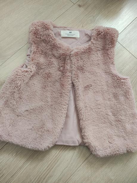 Kožušinova vesta, h&m,122