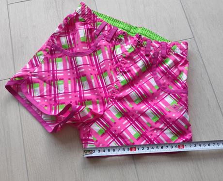 Predám dievčenské umbro kraťasy, umbro,116