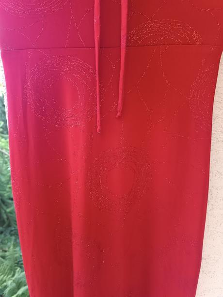 Spoločenské šaty, m