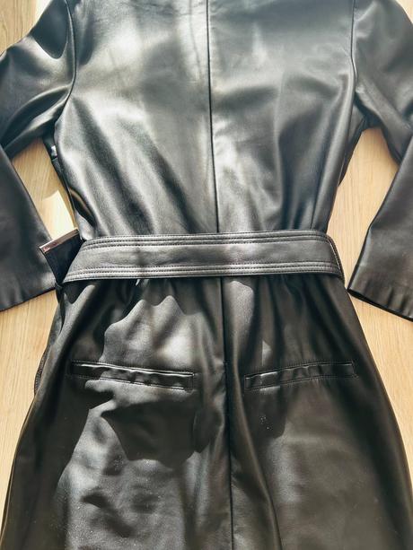 Skvelý koženkový overal značky mohito,pc 54,99 eur, mohito,s