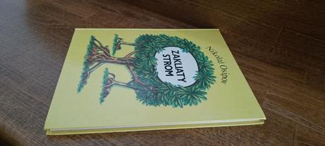 Kniha zakliaty strom,