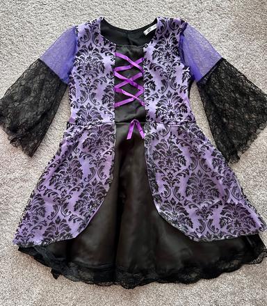 Kostým na karneval,