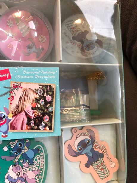 Stitch vianočné gule, 