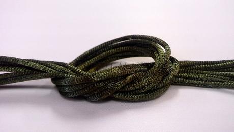 Shamballa šnúkra 2,5 mm olivová, 