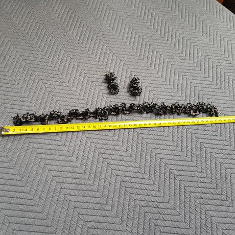 Nahrdelnik a nausnice rucna praca, 