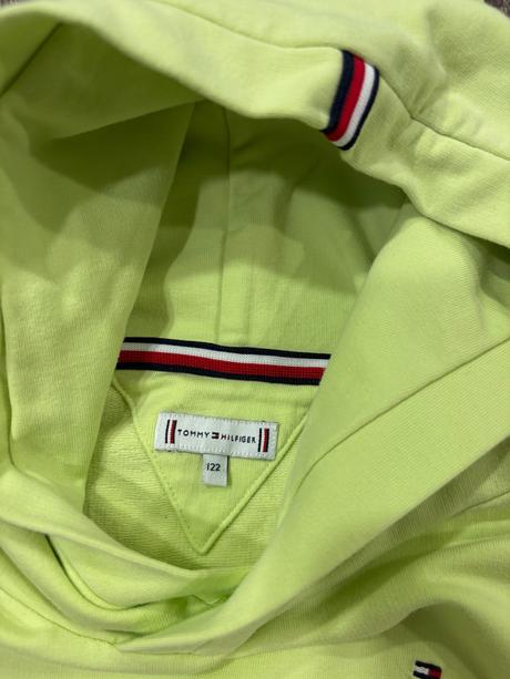Tommy hilfiger štylova detska mikina č.122, tommy hilfiger,122