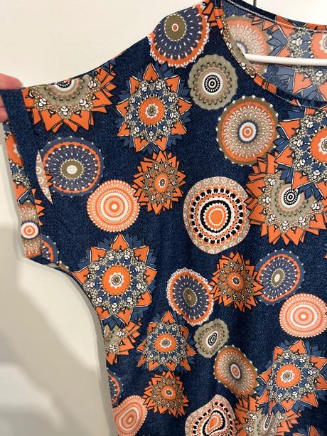 Chladivé viskózové elastické tričko 52/54, 52