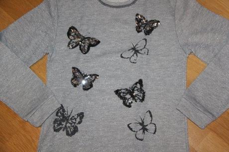 Strieborná mikinka, 134