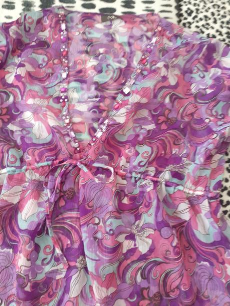 Nádherná blúzočka, vhodná aj pre tehuĺky, mk one,xl