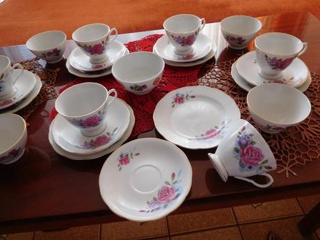 Čínsky porcelán šálky podšálky šípová ruža,