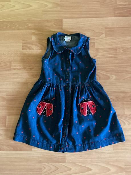 Dievčenské šaty, 128