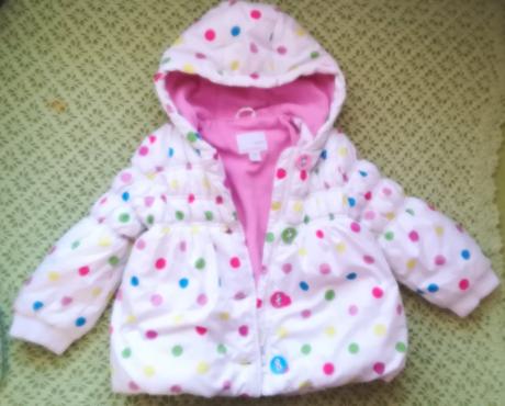 Bodkovaná vetrovka, next,98