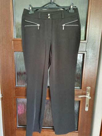Čierne elegantné nohavice, 42