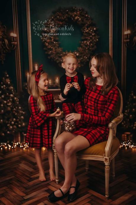 Dievčenské šaty, 116 - 146