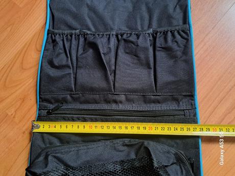 Cestovný organizér hygienických potrieb,