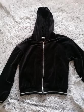 Čierna mikinka, 140