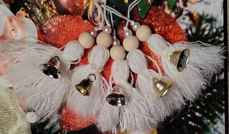 Anjelici so zvončekami, 