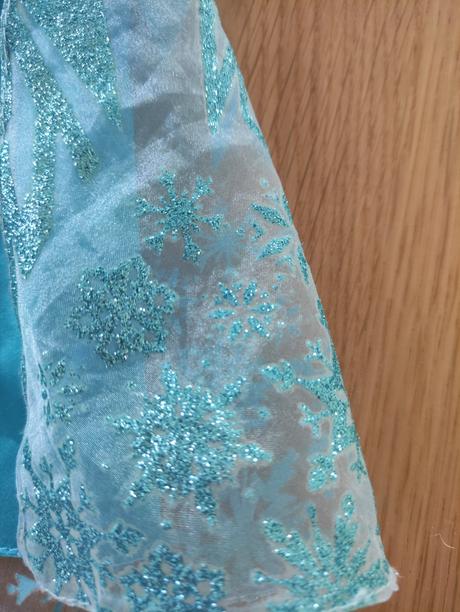 Saty a topanky pre elsu disney store, 