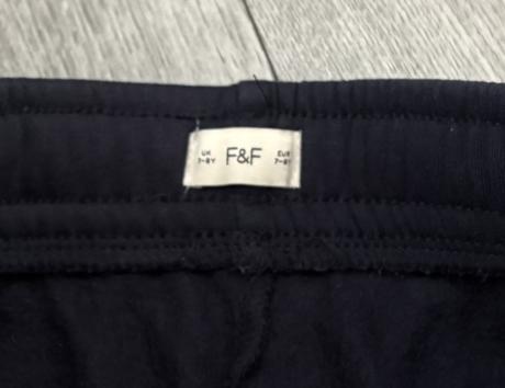 Tepláky veľ. 128, f&f,128