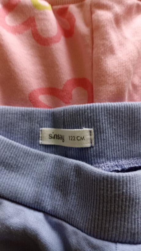 Tepláky veľ. 122, sinsay,122