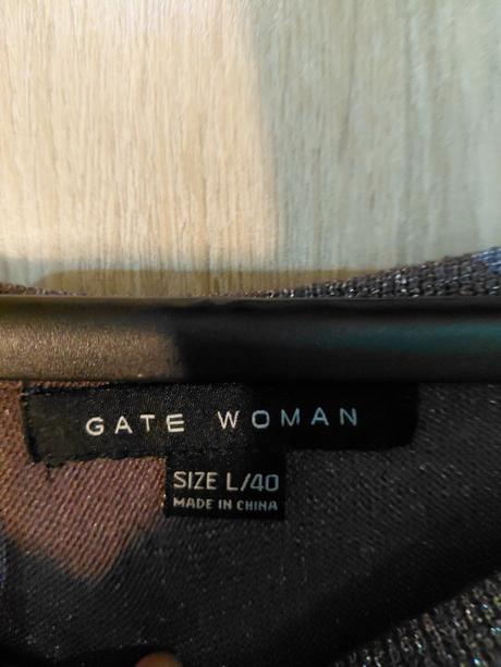 Svetrík č.40, gate,40