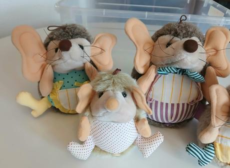 Hračky - rodinka ježkov, maskoti rádia rock fm, 