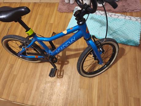 Chlapcensky bicykel academy 3, 16