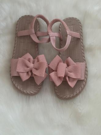 Sandále z mašľou, 39