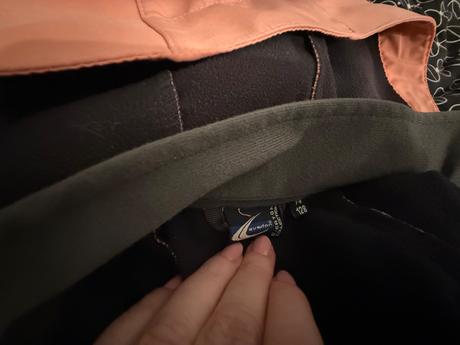 Softshelová bunda, 128