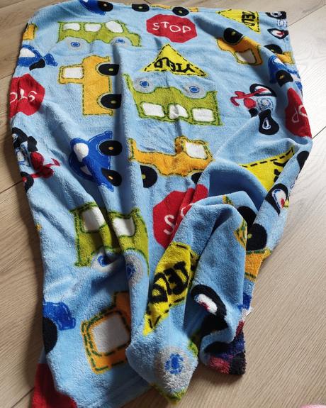 Flísová dečka s autíčkami 100x75cm,