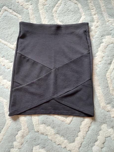 Sukne top stav. modra a cierna, reserved,158