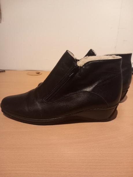 Kožené kotnikove čižmičky, 39