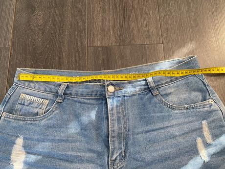 Dámské kraťasy velk.42, xl