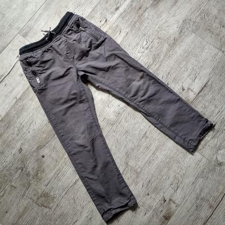 Chlapčenské nohavice v. 146, 146