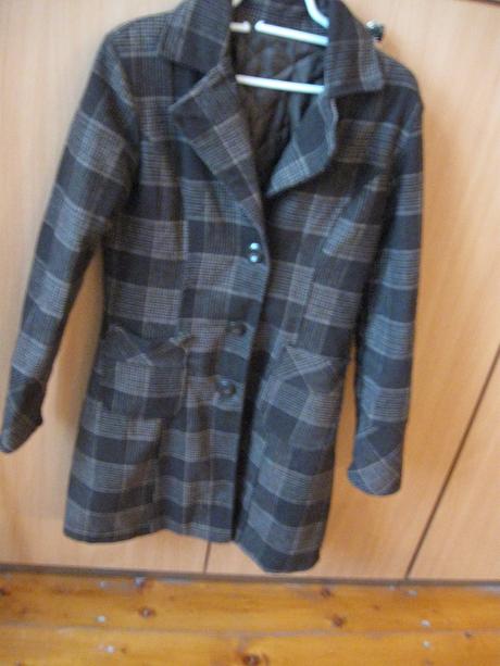 Hnedý károvaný kabát na zimu, s/m, 36/38, s