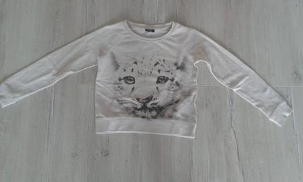 Nádherná mikinka v top stave, 146