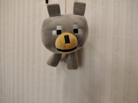 Plyšový skrotený vlk/pes s obojkom minecraft 18 cm,