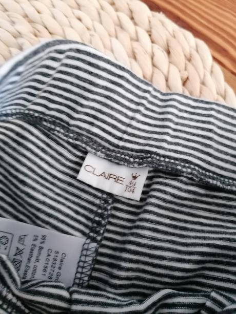 Pudlové nohavice, 104