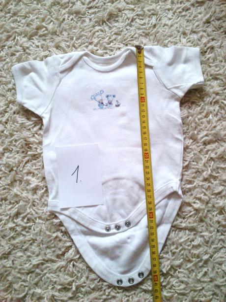 Body s krátkym rukávom, 56