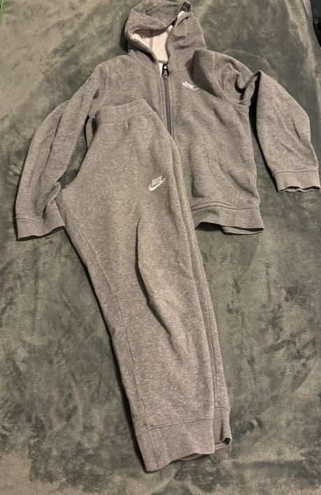 Súprava nike v.č. 137/147, nike,m