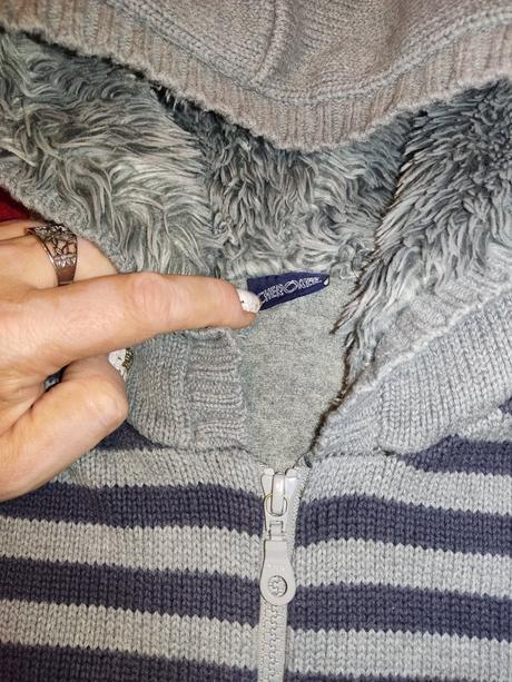 Hrubý sveter - bunda, cherokee,134