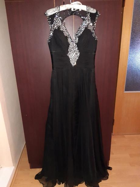 Dámske spoločenské šaty na ples, 36