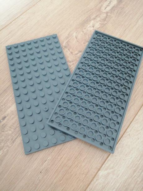 Stavebnica obojstranný blok 8x16,